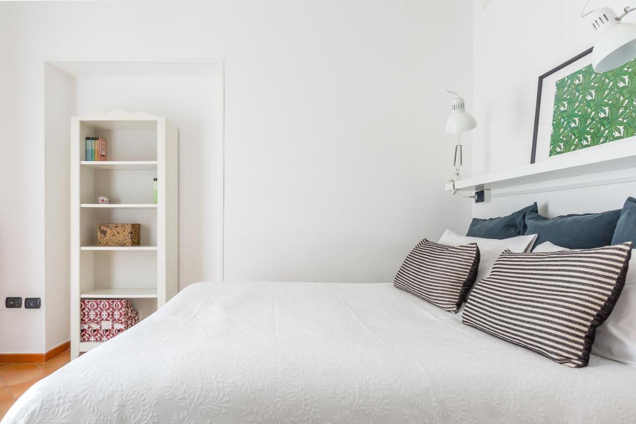 Casa 45 Apartment ซาแลร์โน ภายนอก รูปภาพ